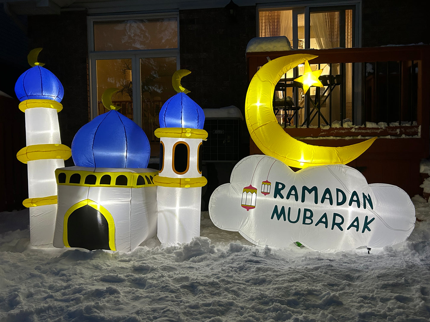 مجسم الهلال القابل للنفخ