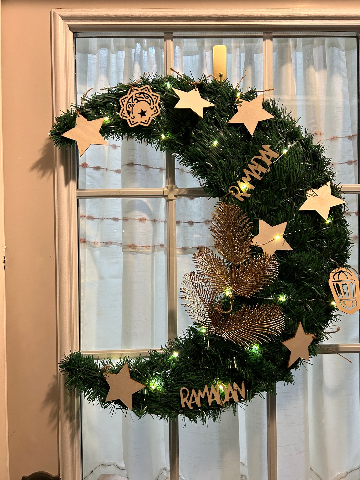 Wreath- Helal Ramadan (Oversized) with Decorations and LED lights